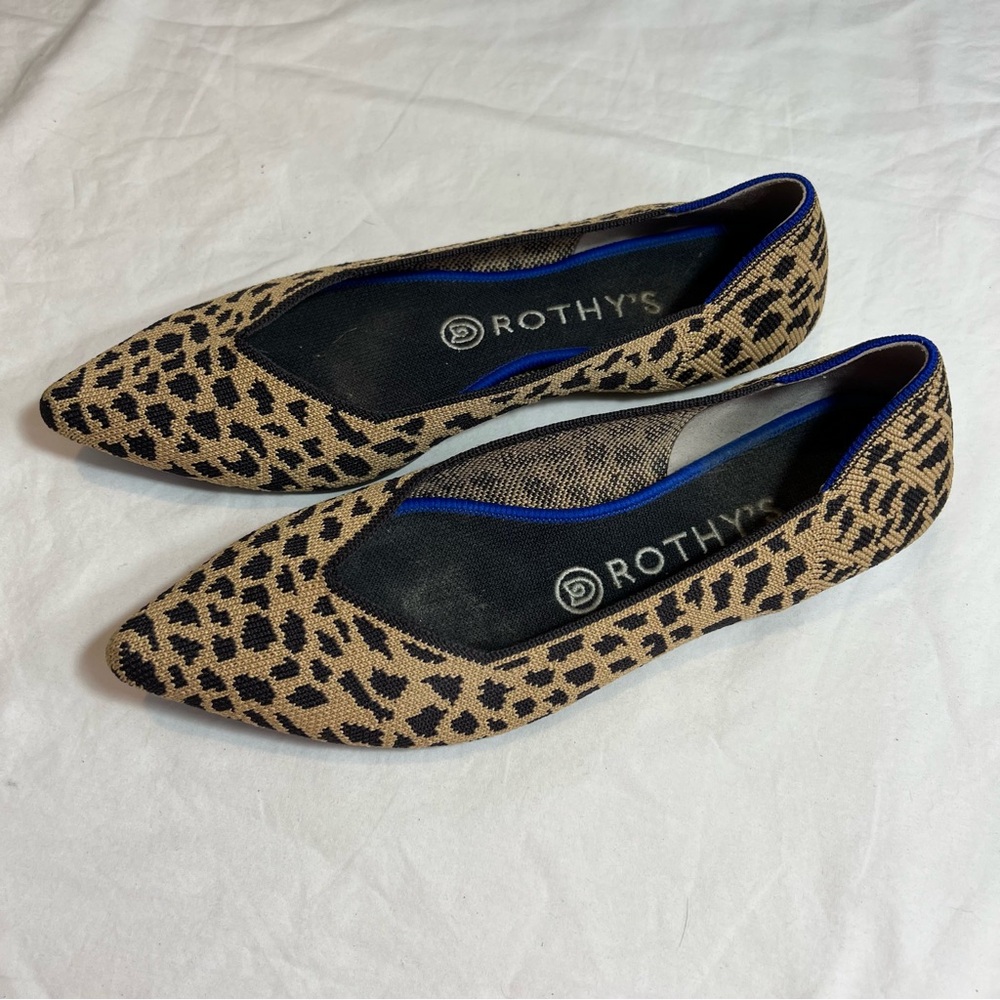 Rothy’s the point toe leopard print flats size 8.5